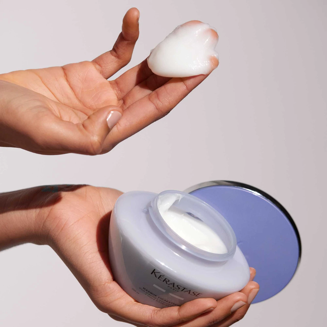 Masque Cicaextrême Kerastase Blond Absolu 200ml 5 Masque Cicaextrême Kerastase Blond Absolu 200ml – Image 5